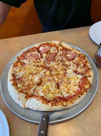Tossed and sauced - Delivery & Pickup Options - 143 reviews of Tossed and Sauced "A must try if in Great Bridge area! Pizza is exceptional, try the Spicy White Pizza! Wings are large and cooked to perfection with many seasoning options. 